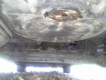Rear axle view (includes entire underbody view from back to front)