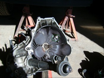 5172174009_large.jpg (624.98 KiB) Viewed 5568 times V6 Manual Transmission