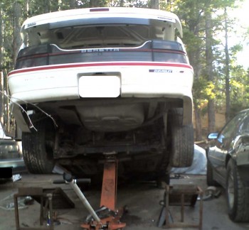 GTU Up.jpg (223.05 KiB) Viewed 5625 times Even the ramps I had here didn't give me the room I wanted to drop the tank, so I used my long-frame jack for more clearance.