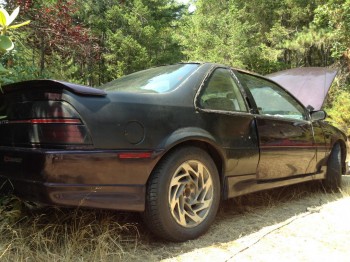 RrRgtQtr1a.jpg (187.51 KiB) Viewed 10977 times This is the last remaining exterior damage from the fire. Even replacing the quarter-window trim will help further.